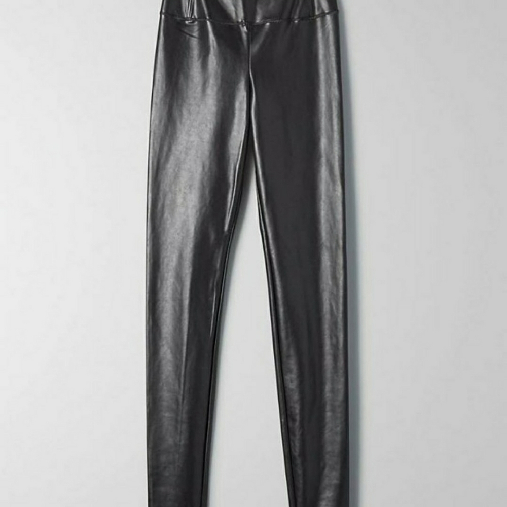 Wilfred Free Vegan Leather Daria Leggings